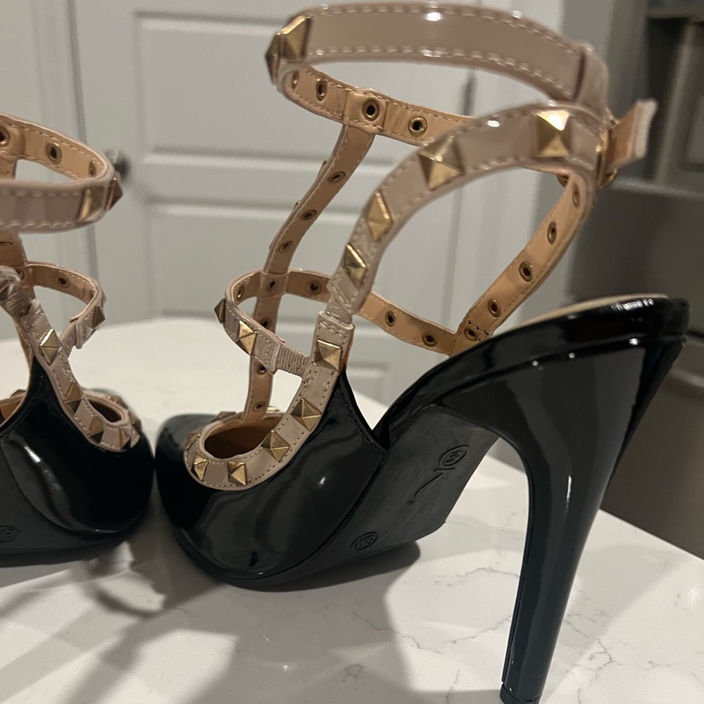 Hot black stilettos - Picture 4 of 8